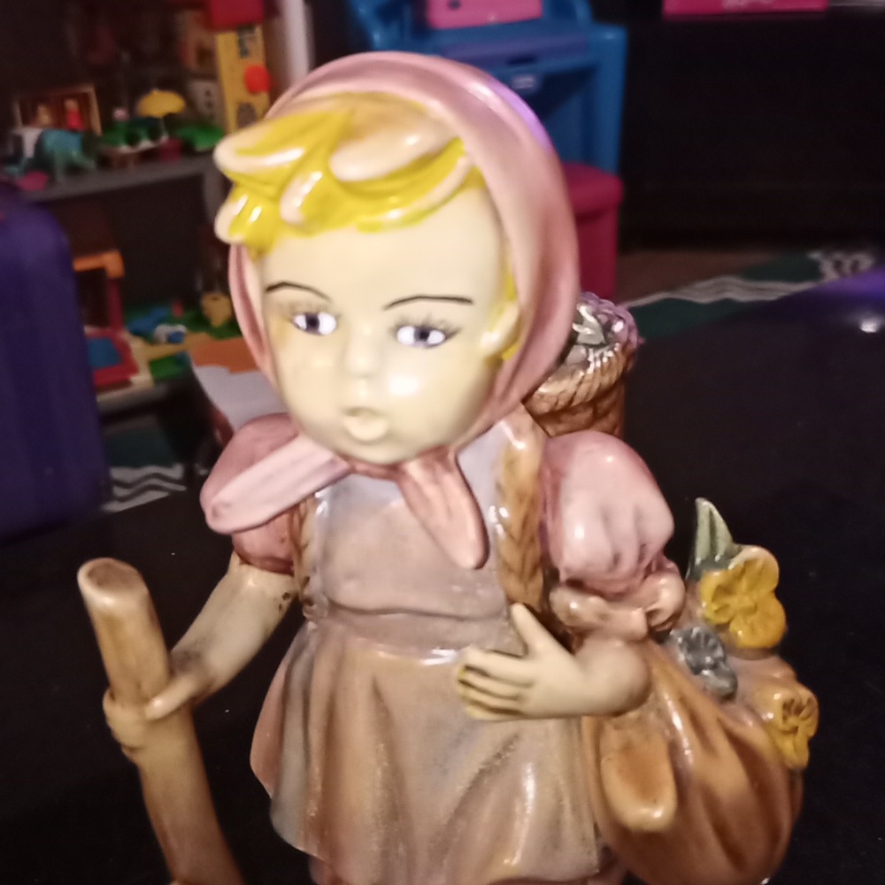 Large Reproduction Ceramic Mold hummel Girl Walking w/Stick & Back Basket 11" - Picture 3 of 8